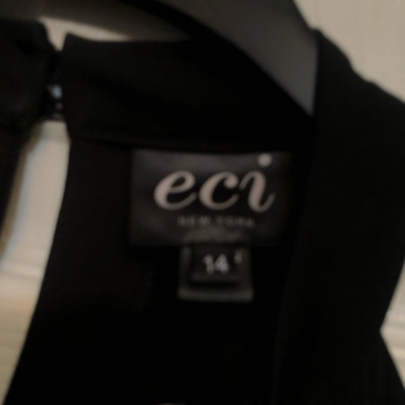 ECI size 14 Black Cold Shoulder perfect for special event wedding - Picture 7 of 11